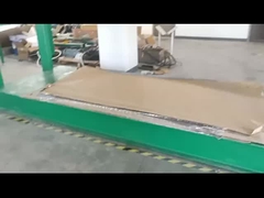 एल्यूमीनियम मधुमक्खी पैनल गर्म प्रेस मशीन